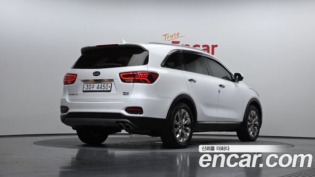 Kia Sorento 2018 — photo 2