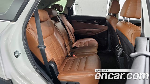 Kia Sorento 2018 — photo 12