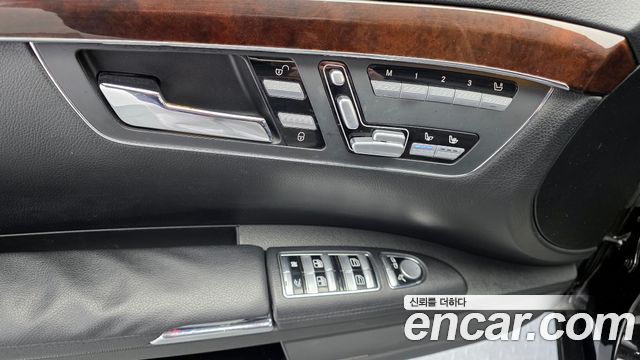 Mercedes-Benz S-Class 2007 — photo 14