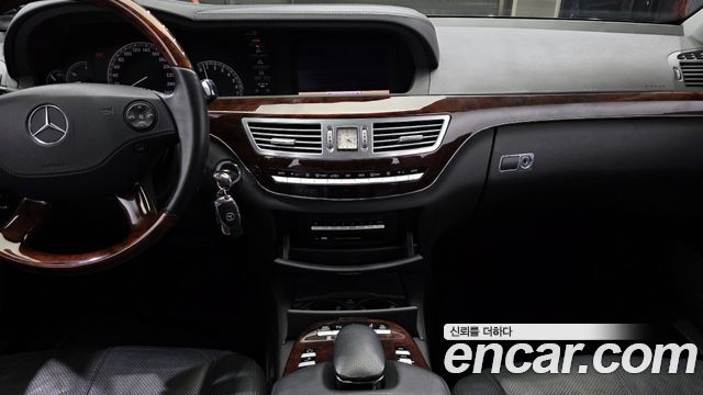 Mercedes-Benz S-Class 2007 — photo 19