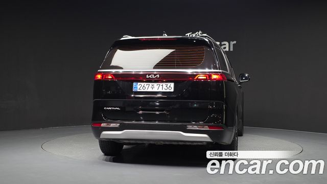 Kia Canival 2022 — photo 4
