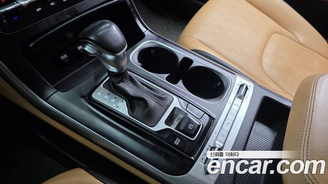Kia Canival 2022 — photo 9