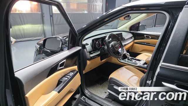 Kia Canival 2022 — photo 10