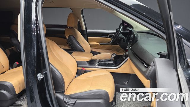 Kia Canival 2022 — photo 11