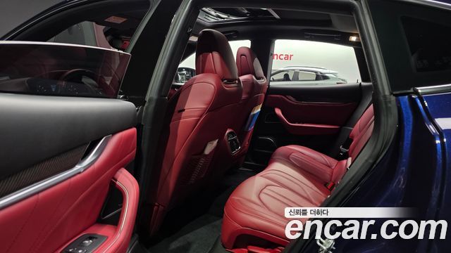 Maserati Levante 2019 — photo 12
