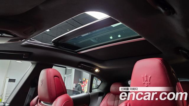 Maserati Levante 2019 — photo 15