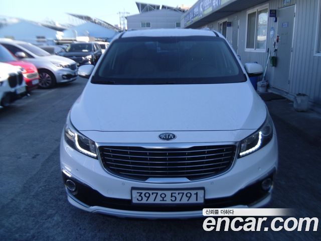 Kia Canival 2018 — photo 1