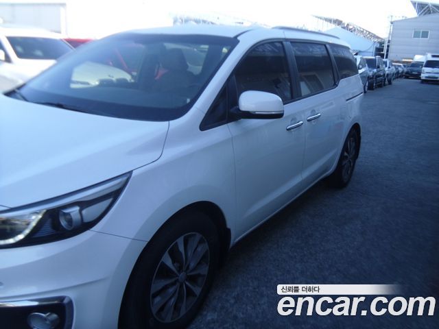 Kia Canival 2018 — photo 2