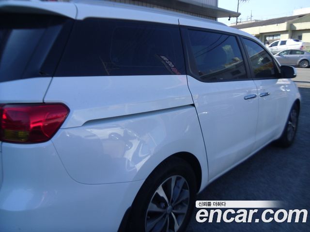 Kia Canival 2018 — photo 5