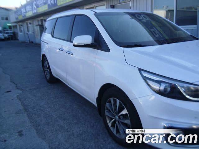 Kia Canival 2018 — photo 6