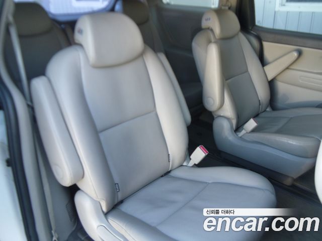 Kia Canival 2018 — photo 15