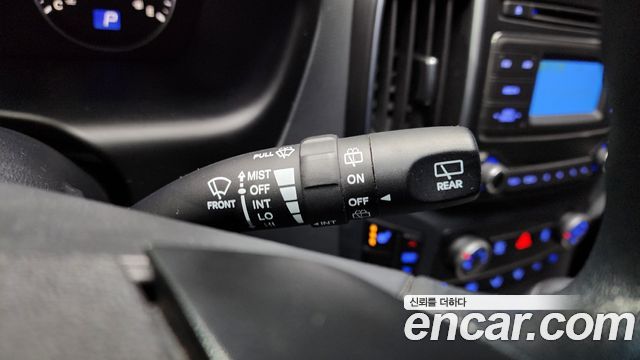 Hyundai Starex 2018 — photo 18