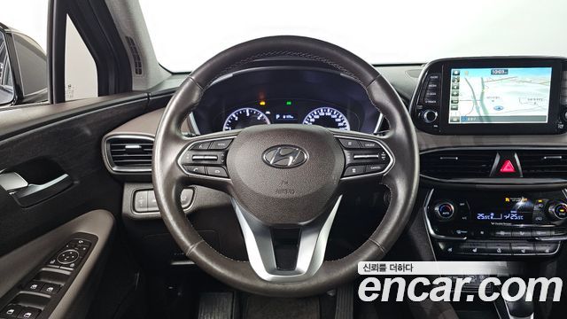 Hyundai Santafe 2019 — photo 15