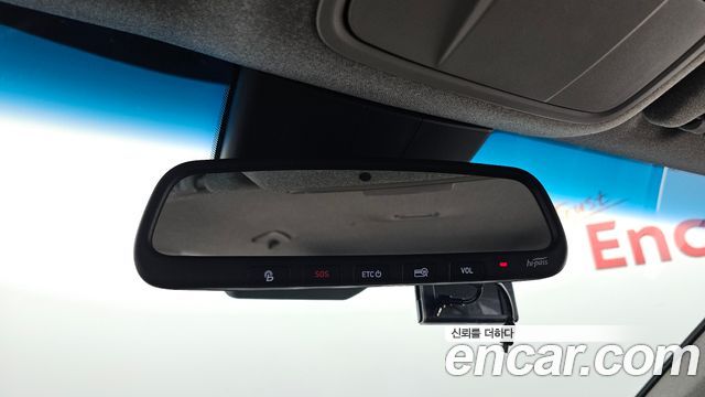 Hyundai Santafe 2019 — photo 18