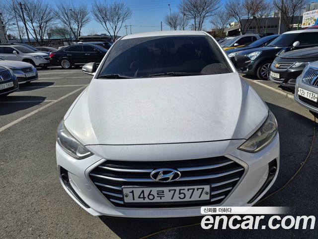 Hyundai AVANTE 2016 — photo 1