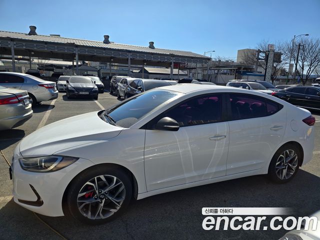 Hyundai AVANTE 2016 — photo 4