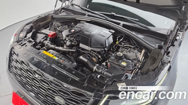 Land Rover Range Rover Velar 2018 — photo 6