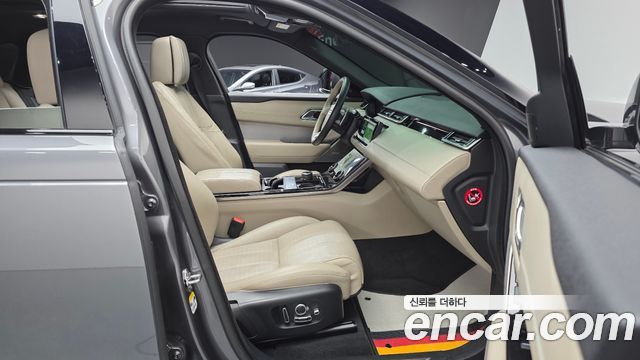 Land Rover Range Rover Velar 2018 — photo 10