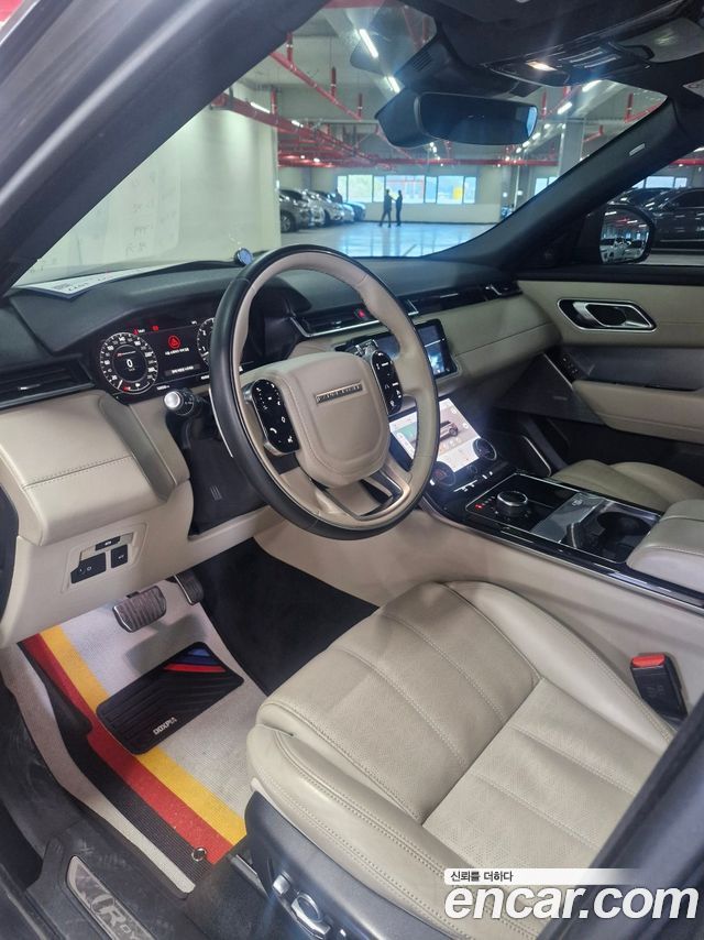 Land Rover Range Rover Velar 2018 — photo 11