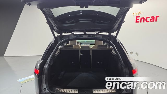 Land Rover Range Rover Velar 2018 — photo 19