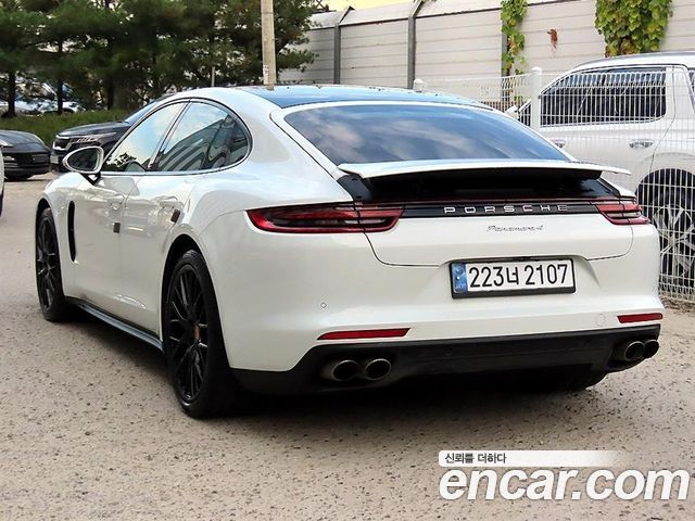 Porsche Panamera 2018 — photo 3