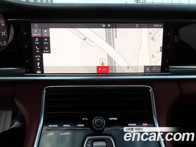 Porsche Panamera 2018 — photo 13