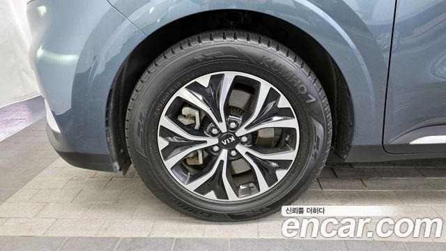 Kia Canival 2021 — photo 5