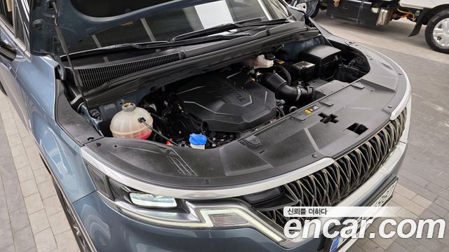Kia Canival 2021 — photo 6