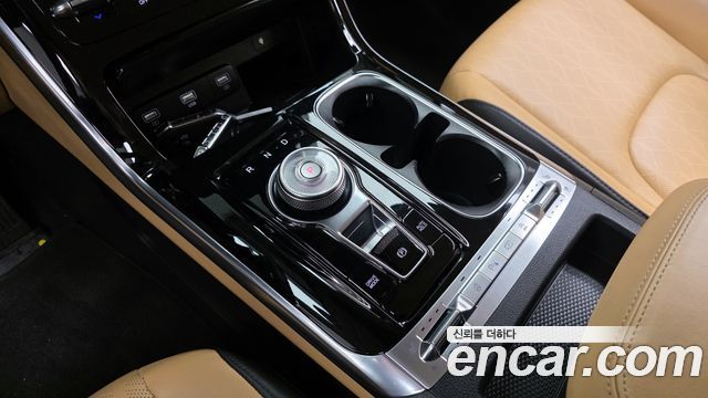 Kia Canival 2021 — photo 9