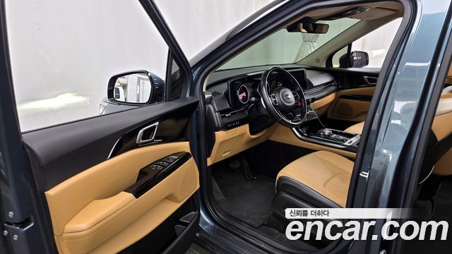 Kia Canival 2021 — photo 10