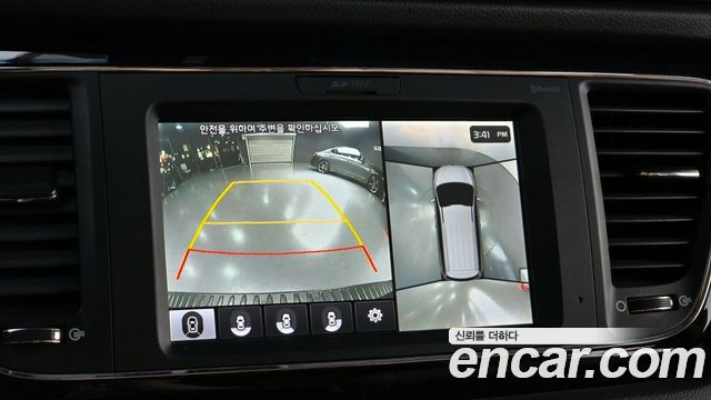 Kia Canival 2018 — photo 16