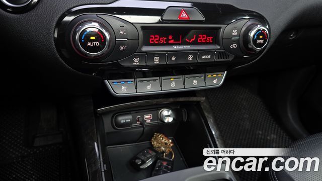 Kia Sorento 2015 — photo 16