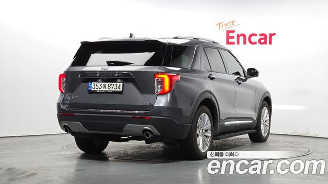 Ford Explorer 2021 — photo 2