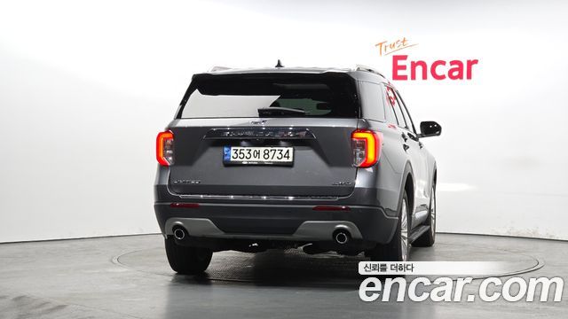 Ford Explorer 2021 — photo 4