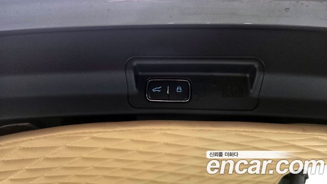 Ford Explorer 2021 — photo 20
