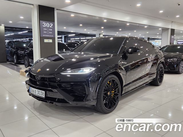 Lamborghini Urus 2025 — photo 1