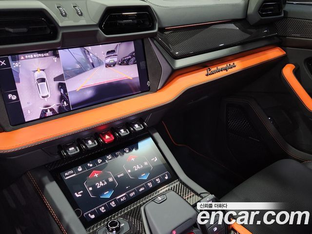 Lamborghini Urus 2025 — photo 16