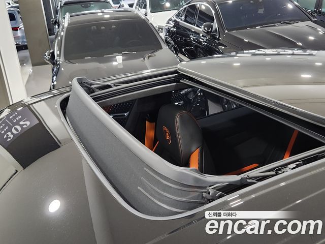 Lamborghini Urus 2025 — photo 19