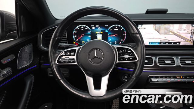 Mercedes-Benz GLE-Class 2021 — photo 13