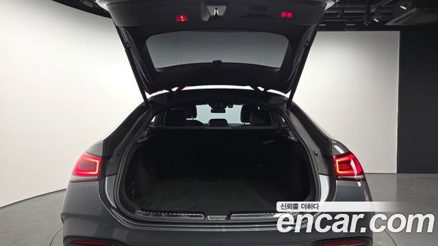 Mercedes-Benz GLE-Class 2021 — photo 20
