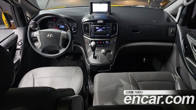 Hyundai Starex 2017 — photo 7