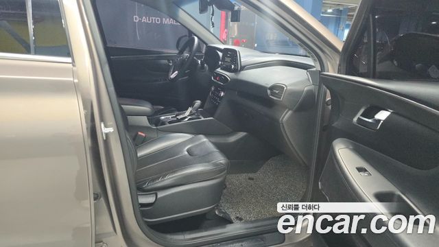 Hyundai Santafe 2019 — photo 10