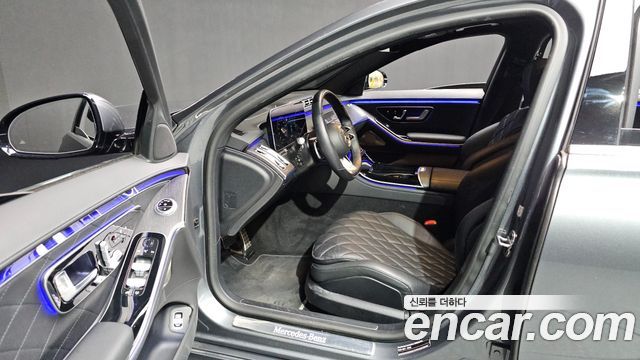 Mercedes-Benz S-Class 2022 — photo 10