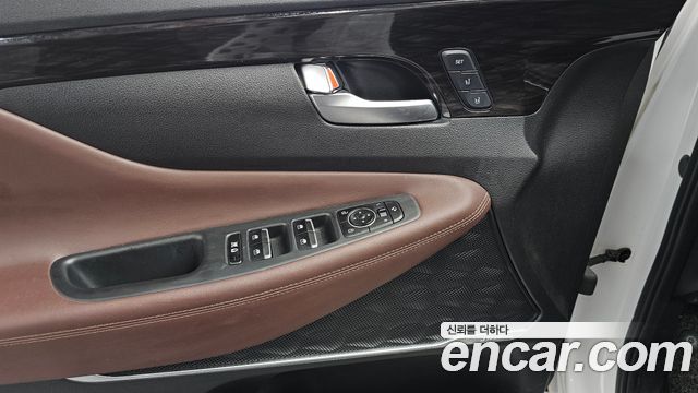 Hyundai Santafe 2020 — photo 17