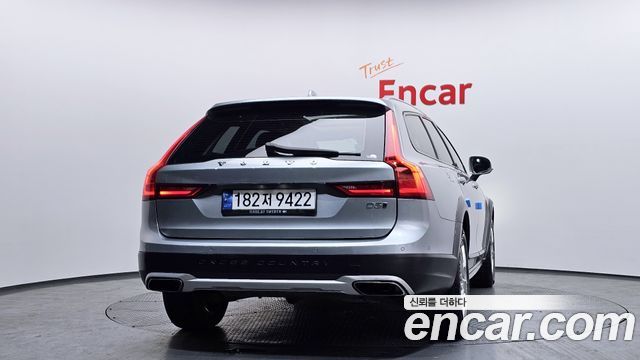 Volvo V90 2017 — photo 4