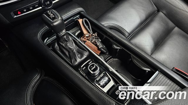 Volvo V90 2017 — photo 9