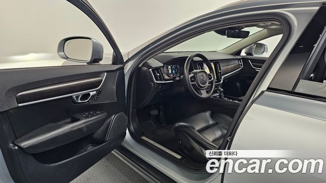 Volvo V90 2017 — photo 10