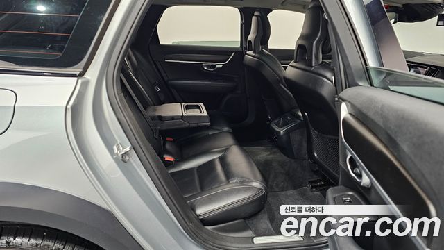Volvo V90 2017 — photo 12
