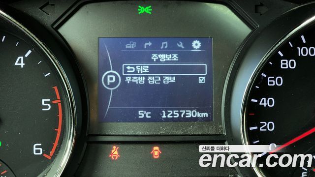 Kia Canival 2018 — photo 16