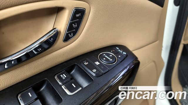 Kia Canival 2018 — photo 17